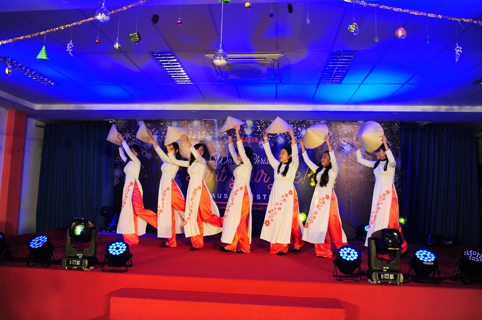 [LỄ HỘI ÂM NHẠC 2020] MÚA: XIN CHÀO VIỆT NAM